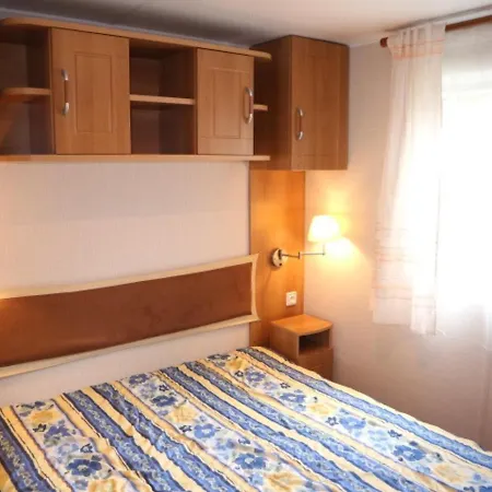 Mobil-home Fouras, 3 Pieces, 4 Personnes - Fr-1-709-65